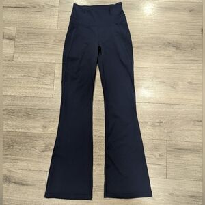 Lululemon Groove pant flare 4 - navy
